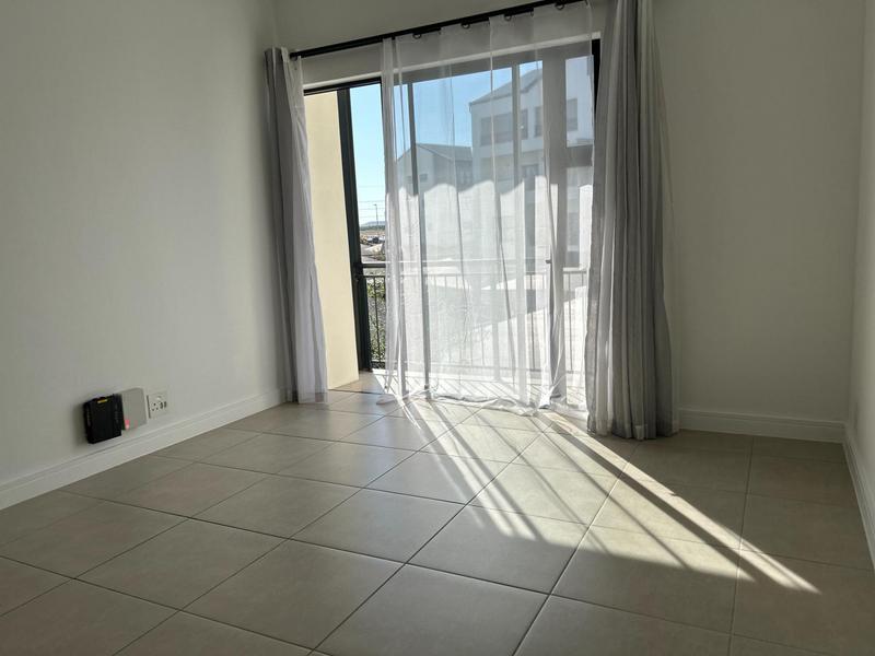 To Let 1 Bedroom Property for Rent in Sandown Western Cape